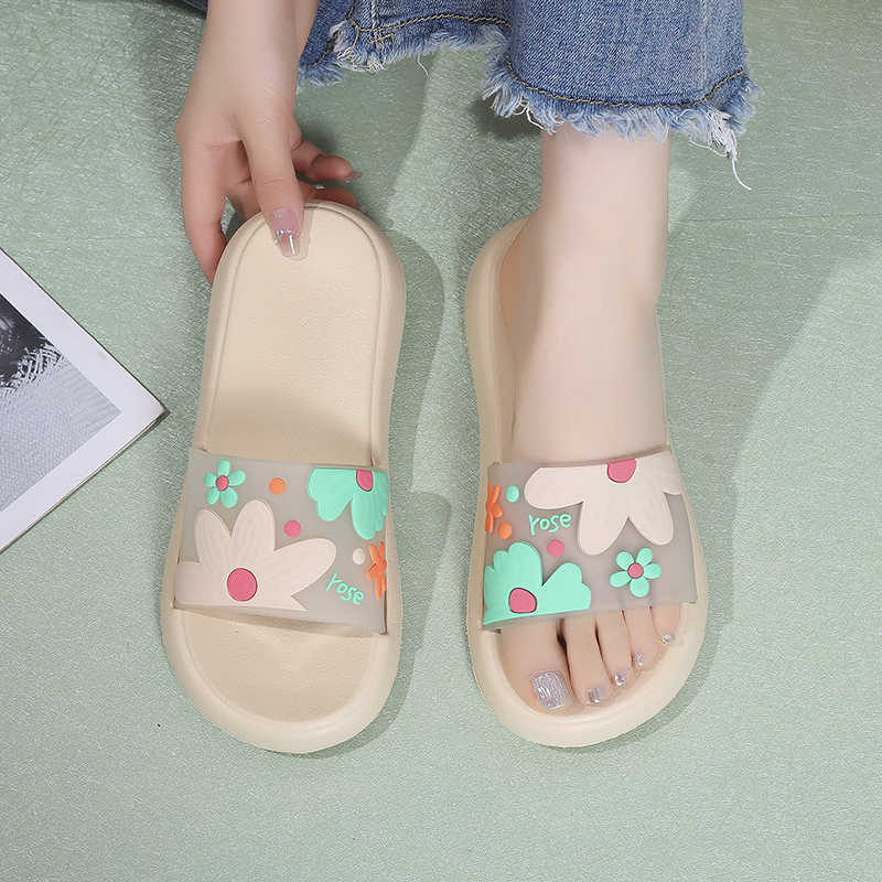 Women'S Shoes To Buy - Женские кроссовки на каблуке из ткани