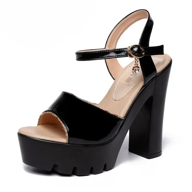 Сандалии из лакированной кожи  – обзор и цена Block Heel Ankle Boots