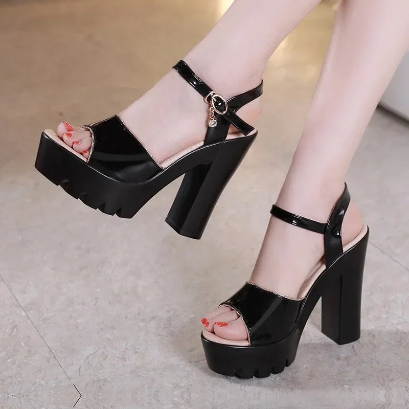 Сандалии из лакированной кожи  – обзор и цена Block Heel Ankle Boots