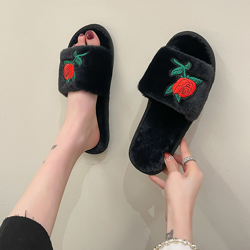 Женские осенне-зимние тапочки  – обзор и цена Fluffy Fur Slipper