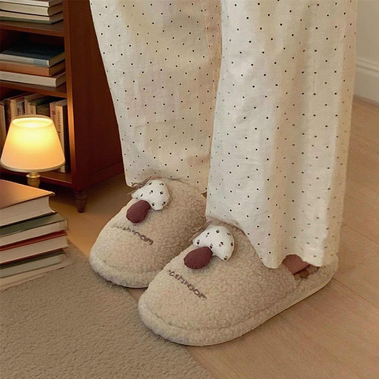 Женские тапочки-грибки, белые  – обзор и цена Fluffy Fur Slipper