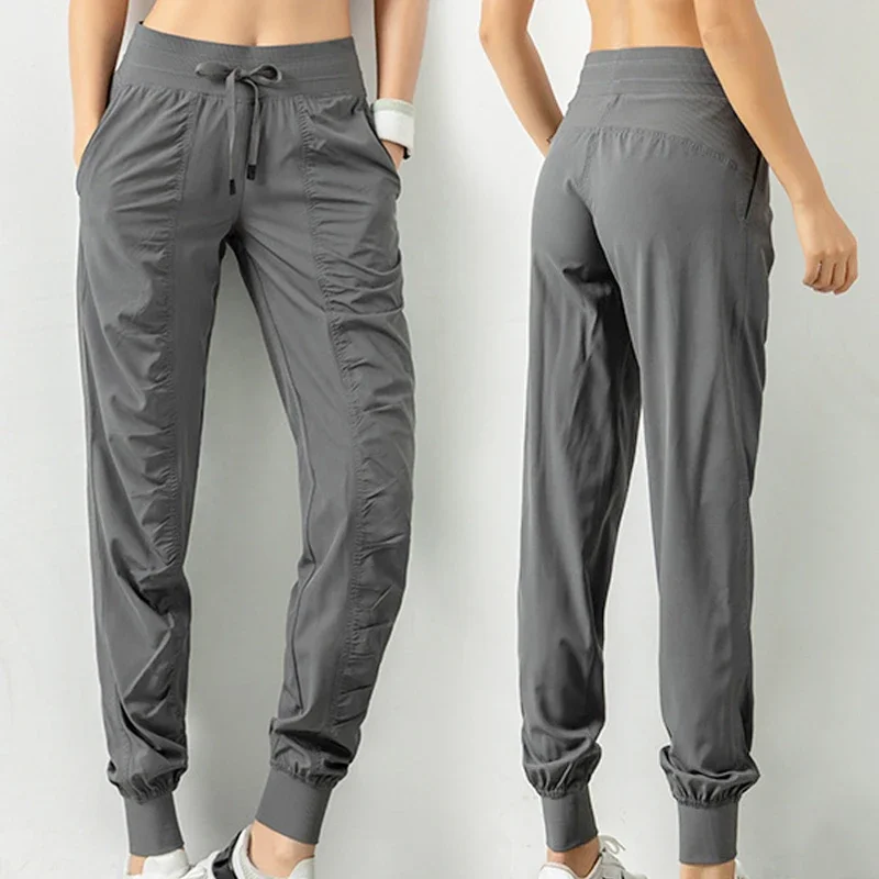 Спортивные штаны из ткани на ш – обзор и цена Women Shoes Joggers