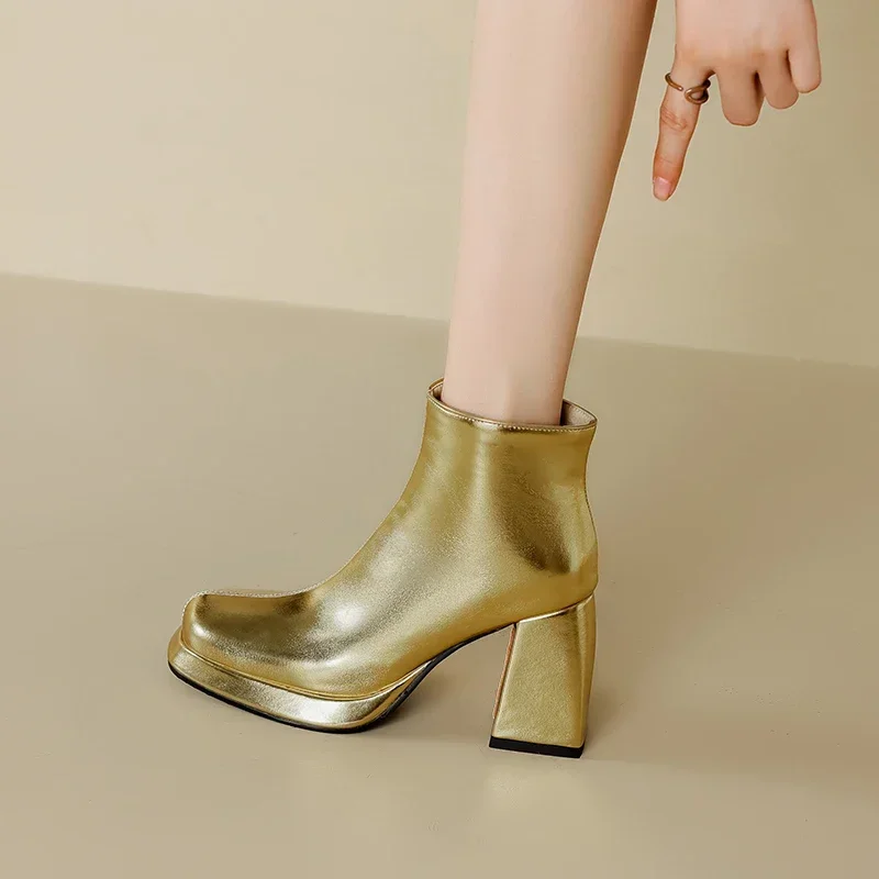Блестящие серебряные, золотые, – обзор и цена Block Heel Ankle Boots